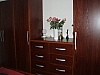skrine_steny_04